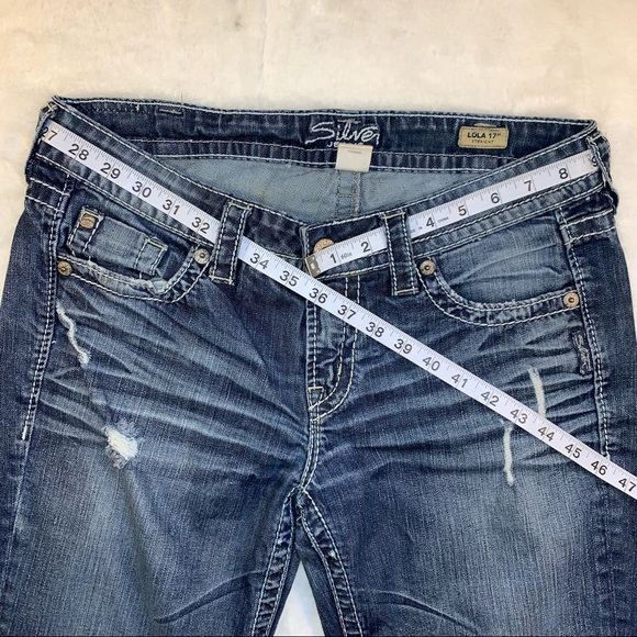Silver Lola 17" Straight Leg Blue Jeans Distressed Women's  33x30. - Picture 8 of 11